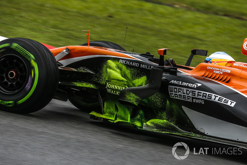 Fernando Alonso, McLaren MCL32, aero paint