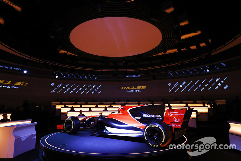 De McLaren MCL32:
