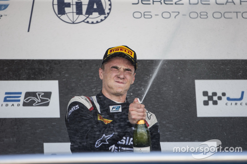 Podium: Artem Markelov, RUSSIAN TIME