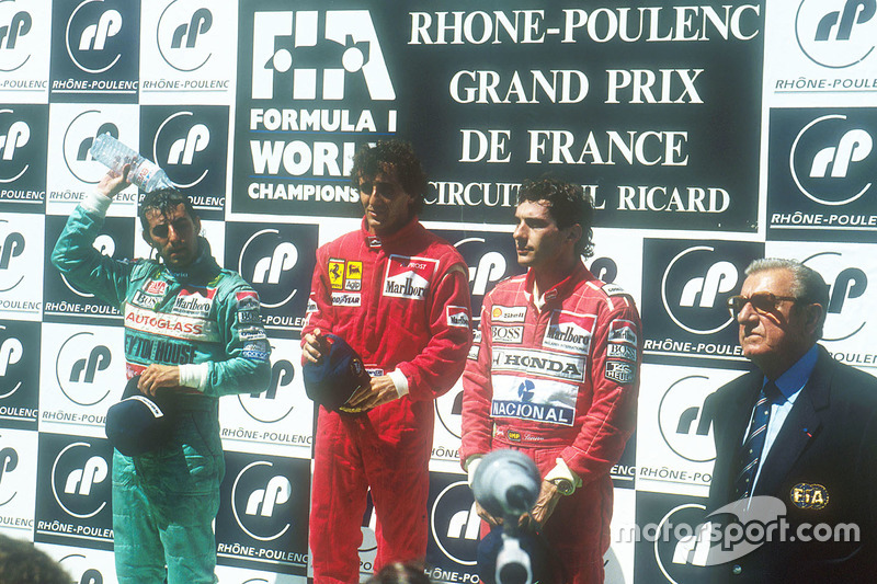 Podium: winnaar Alain Prost, Ferrari, tweede plaats Ivan Capelli, Leyton House Judd, dede plaats Ayr