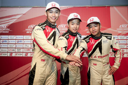 Qualifying top three of 1.6T