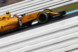 Тест-пілот Renault Sport F1 Team R16 Естебан Окон