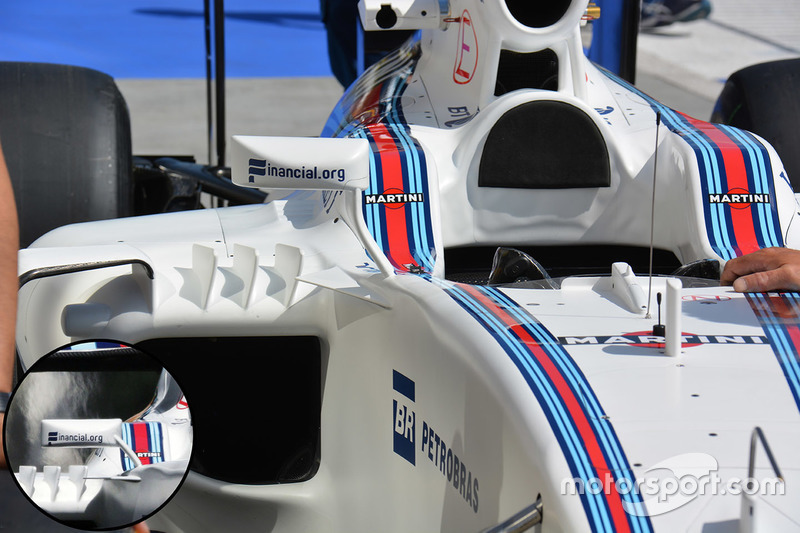 Williams FW38, comparazione tra gli specchietti