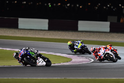 Jorge Lorenzo, Movistar Yamaha MotoGP, Yamaha; Andrea Dovizioso, Ducati Team, Ducati; Valentino Ross
