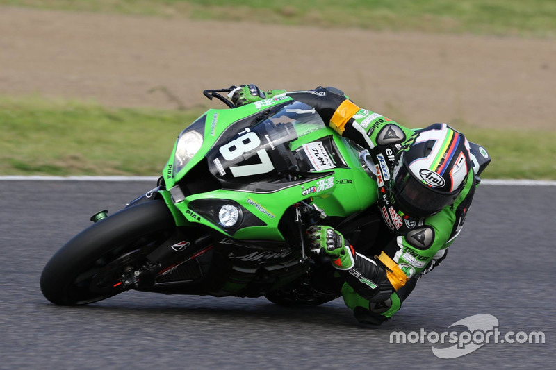 #87 Team Green: Akira Yanagawa, Kazuki Watanabe, Leon Haslam