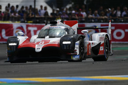 #8 Toyota Gazoo Racing Toyota TS050: Себастья Буемі, Казукі Накадзіма,. Фернандо Алонсо