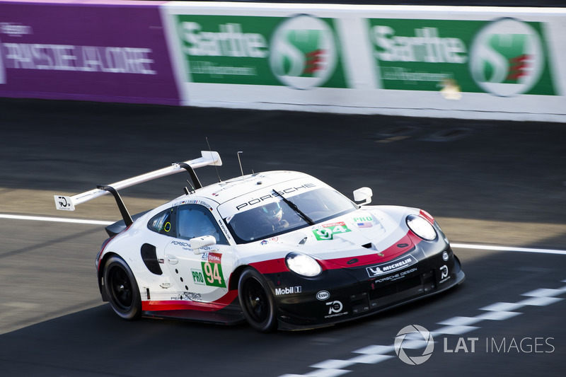 #94 Porsche GT Team Porsche 911 RSR: Romain Dumas, Timo Bernhard, Sven Müller