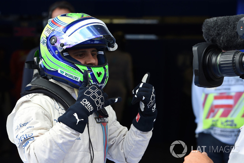 Il poleman Felipe Massa, Williams festeggia nel parco chiuso