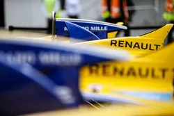 Des logos Renault