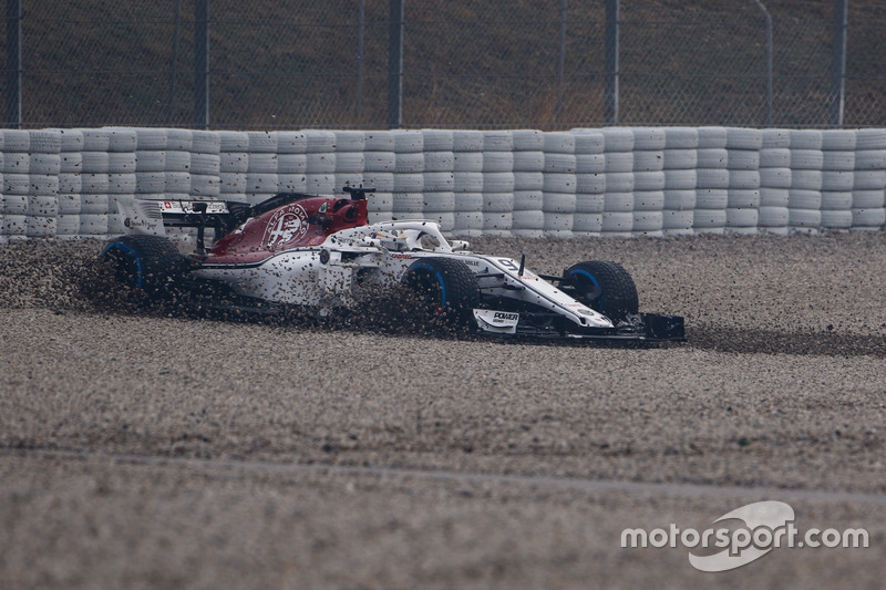 Marcus Ericsson, Alfa Romeo Sauber C37 dans les graviers