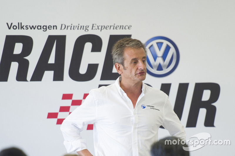 Luis Moya, Volkswagen