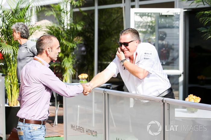 Zak Brown, Executive Director, McLaren Technology Group, with Cyril Abiteboul, Managing Director, Renault Sport F1 Team