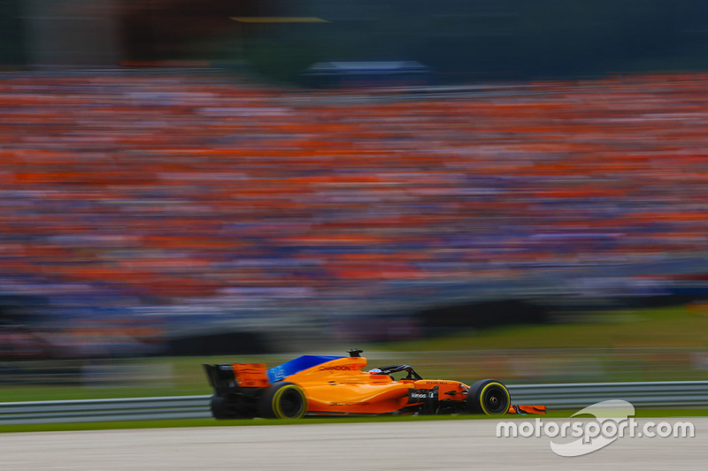 13: Fernando Alonso, McLaren MCL33, 1'05.058