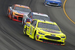 Paul Menard, Wood Brothers Racing, Ford Fusion Menards / Jack Links and A.J. Allmendinger, JTG Daugherty Racing, Chevrolet Camaro Kroger ClickList