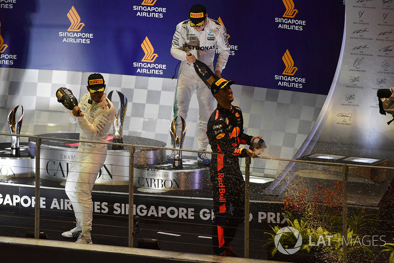 Podium: race winner Lewis Hamilton, Mercedes AMG F1, second place Daniel Ricciardo, Red Bull Racing, third place Valtteri Bottas, Mercedes AMG F1