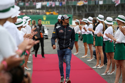 Carlos Sainz Jr., Scuderia Toro Rosso on the drivers parade