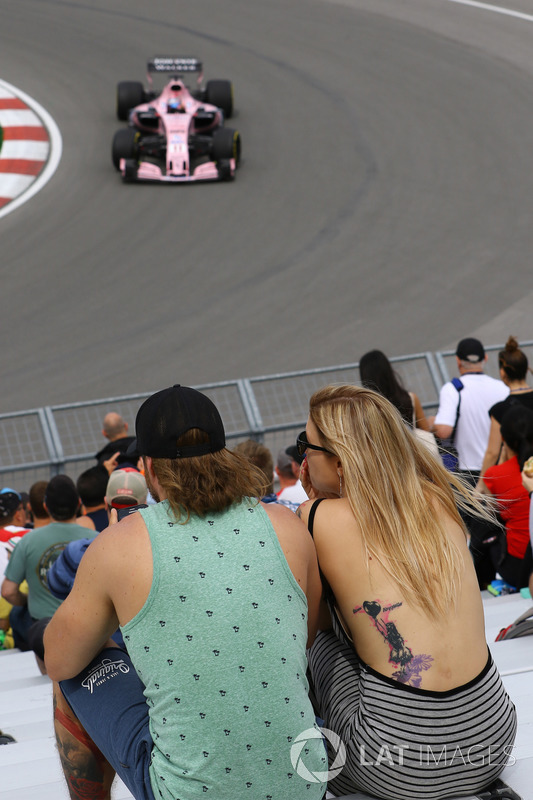 Fans y Sergio Pérez, Sahara Force India VJM10