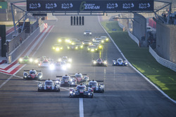 #8 Audi Sport Team Joest Audi R18: Лукас ди Грасси, Лоик Дюваль, Оливер Джарвис
