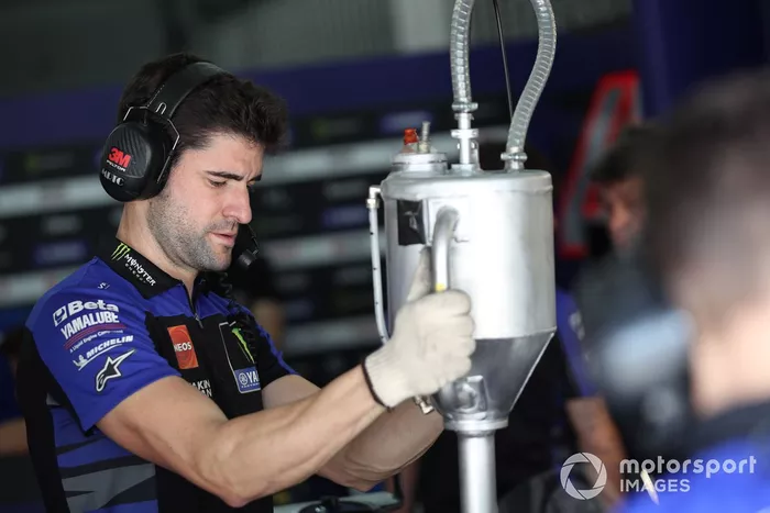 Rifornimento Yamaha Factory Racing