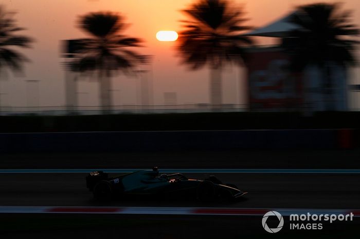 Lance Stroll, Aston Martin AMR22 