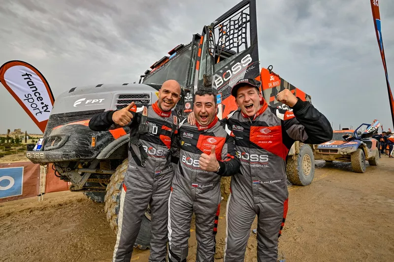 #502 Boss Machinery Team De Rooy Iveco: Janus van Kasteren, Darek Rodewald, Marcel Snijders