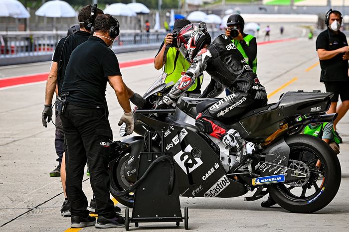 Maverick Viñales, Aprilia Racing Team