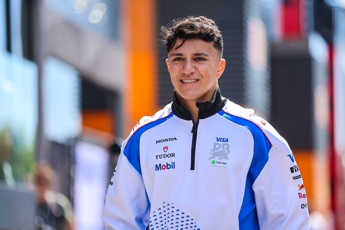 Isack Hadjar, Equipo Racing Bulls