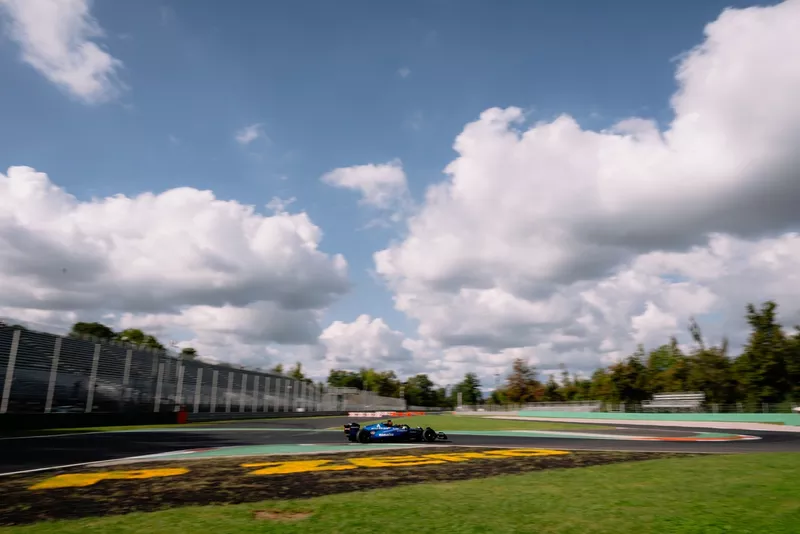 Carlos Sainz, Williams, essais Pirelli Monza