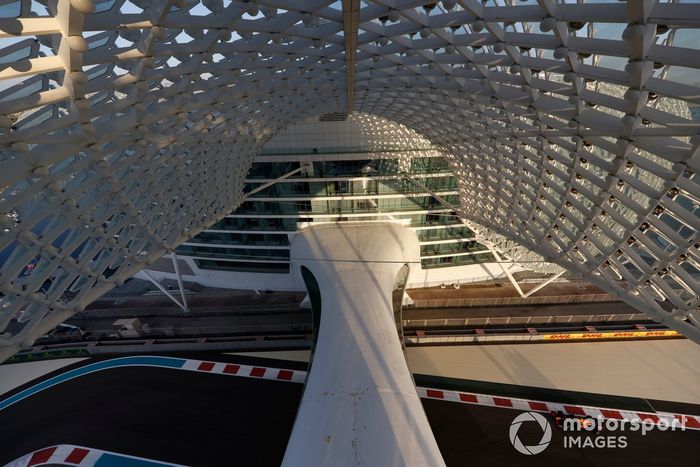 Alex Albon, Red Bull Racing RB16