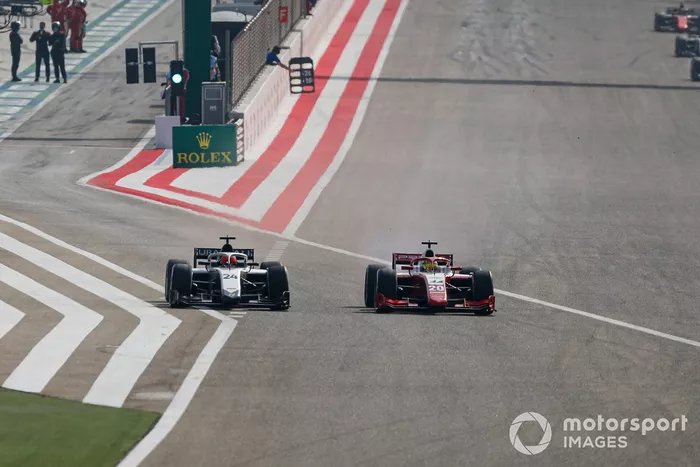 Nikita Mazepin, Hitech Grand Prix and Mick Schumacher, Prema Racing battle
