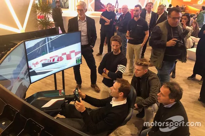 Nico Hülkenberg, Alexander Wurz, Romain Grosjean, Damon Hill, David Coulthard e Loris Capirossi