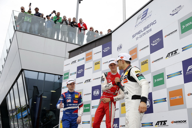 Podium: Race winner Mick Schumacher, PREMA Theodore Racing Dallara F317 - Mercedes-Benz, second place Robert Shwartzman, PREMA Theodore Racing Dallara F317 - Mercedes-Benz, #third place Alex Palou, Hitech Bullfrog GP Dallara F317 - Mercedes-Benz