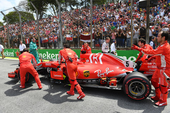 Sebastian Vettel, Ferrari SF71H on the grid