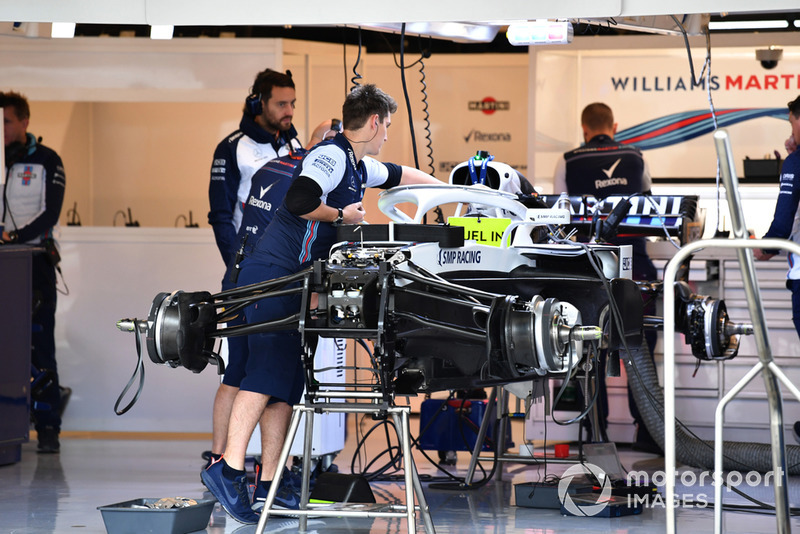 La Williams FW41 dans le garage