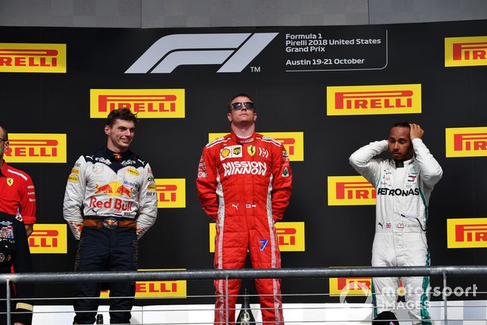 Podio: segundo lugar Max Verstappen, Red Bull Racing, ganador de la carrera Kimi Raikkonen, Ferrari y tercer lugar Lewis Hamilton, Mercedes AMG F1