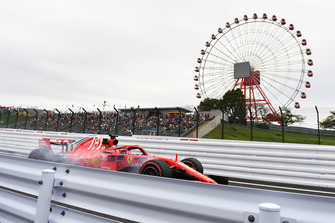 Sebastian Vettel, Ferrari SF71H, bloque ses roues