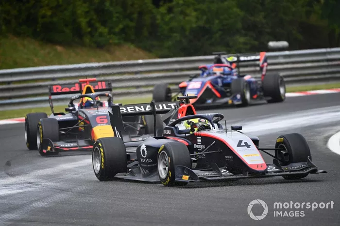 Max Fewtrell, Hitech Grand Prix y Dennis Hauger, Hitech Grand Prix 