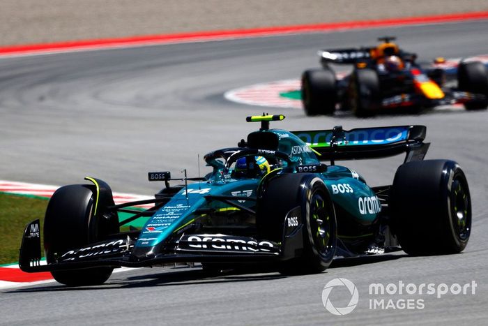 Fernando Alonso, Aston Martin AMR24, Max Verstappen, Red Bull Racing RB20