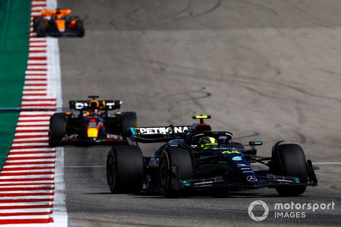 Lewis Hamilton, Mercedes F1 W14, Max Verstappen, Red Bull Racing RB19, Oscar Piastri, McLaren MCL60