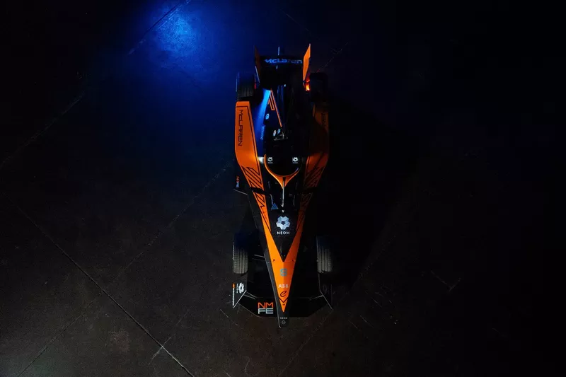 Equipo McLaren FE