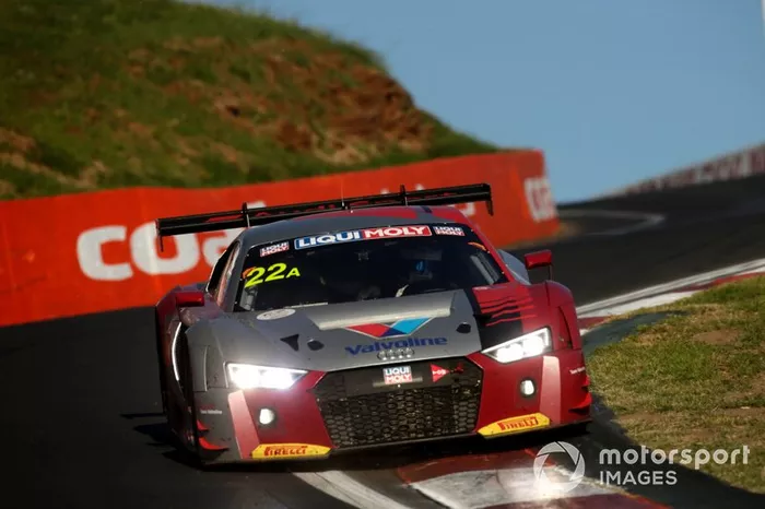 #22 Audi Sport Team Valvoline Audi R8 LMS: Kelvin Van der Linde, Garth Tander, Frederic Vervisch