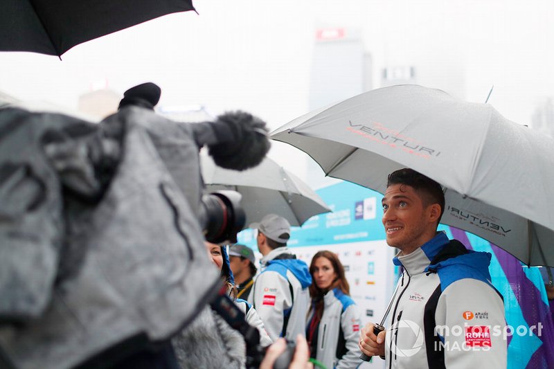 Edoardo Mortara, Venturi Formula E talks to the media