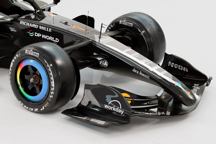 McLaren MCL40 Barcelona Test livery 