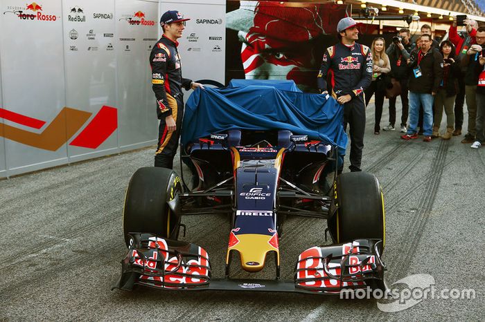 Max Verstappen, Scuderia Toro Rosso and Carlos Sainz Jr., Scuderia Toro Rosso unveil the livery for the Scuderia Toro Rosso STR11