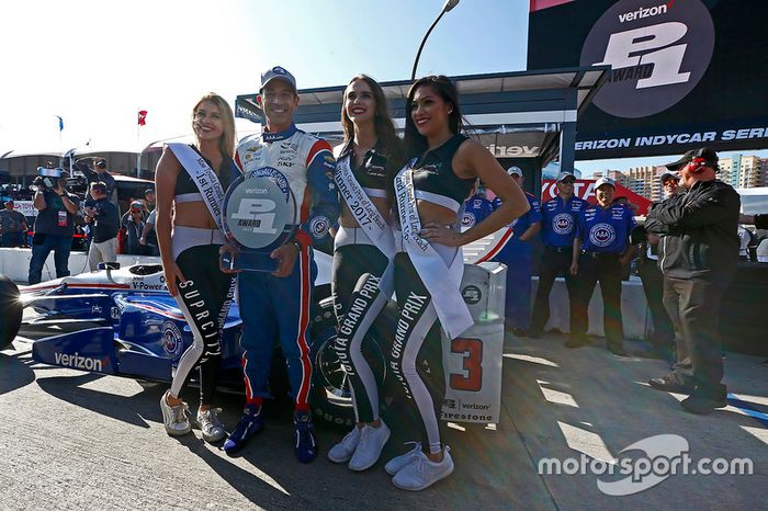 Ganador de la pole Helio Castroneves, Team Penske Chevrolet
