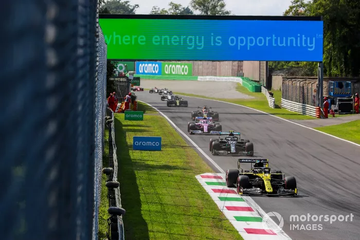 Daniel Ricciardo, Renault F1 Team R.S.20, Valtteri Bottas, Mercedes F1 W11, Lance Stroll, Racing Point RP20, Max Verstappen, Red Bull Racing RB16, Esteban Ocon, Renault F1 Team R.S.20