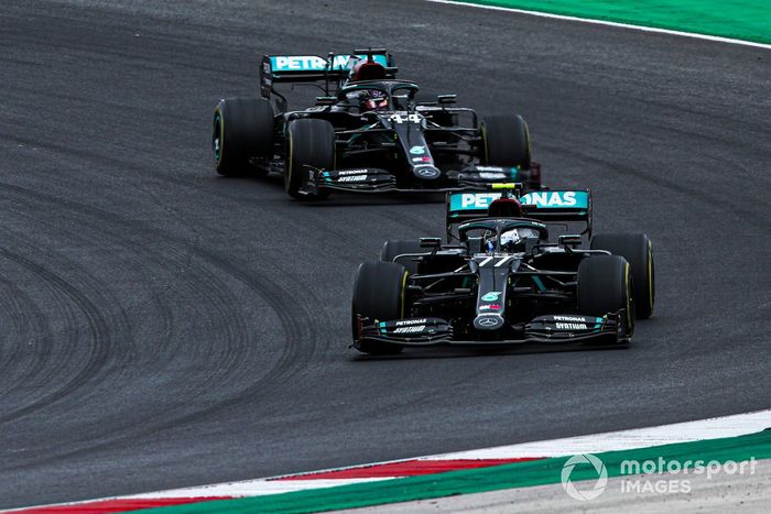 Valtteri Bottas, Mercedes F1 W11, Lewis Hamilton, Mercedes F1 W11
