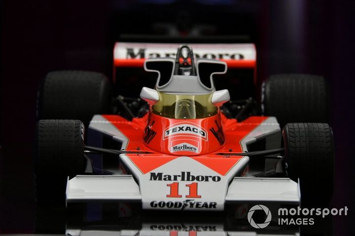 El McLaren M23 a escala