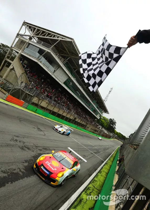 Bandeirada em Interlagos
