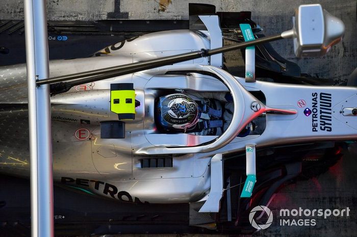 Valtteri Bottas, Mercedes AMG F1, en pit lane